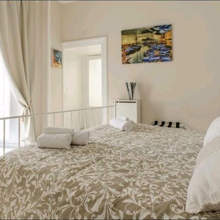 Borgo Santa Lucia Apartment Napoli Eksteriør bilde