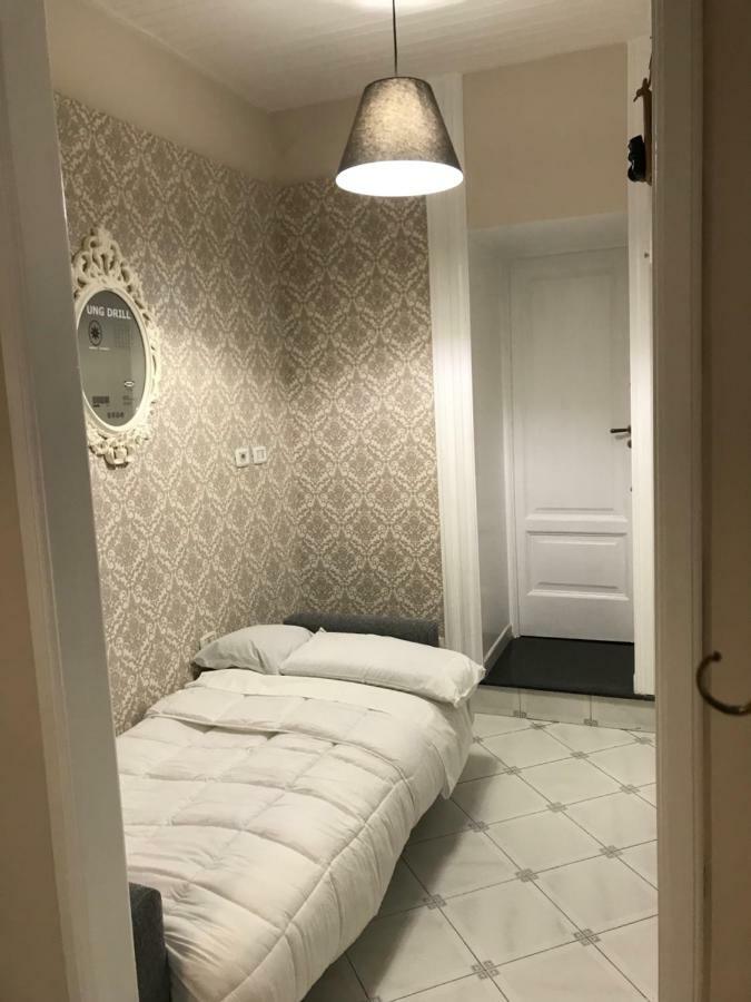 Borgo Santa Lucia Apartment Napoli Eksteriør bilde