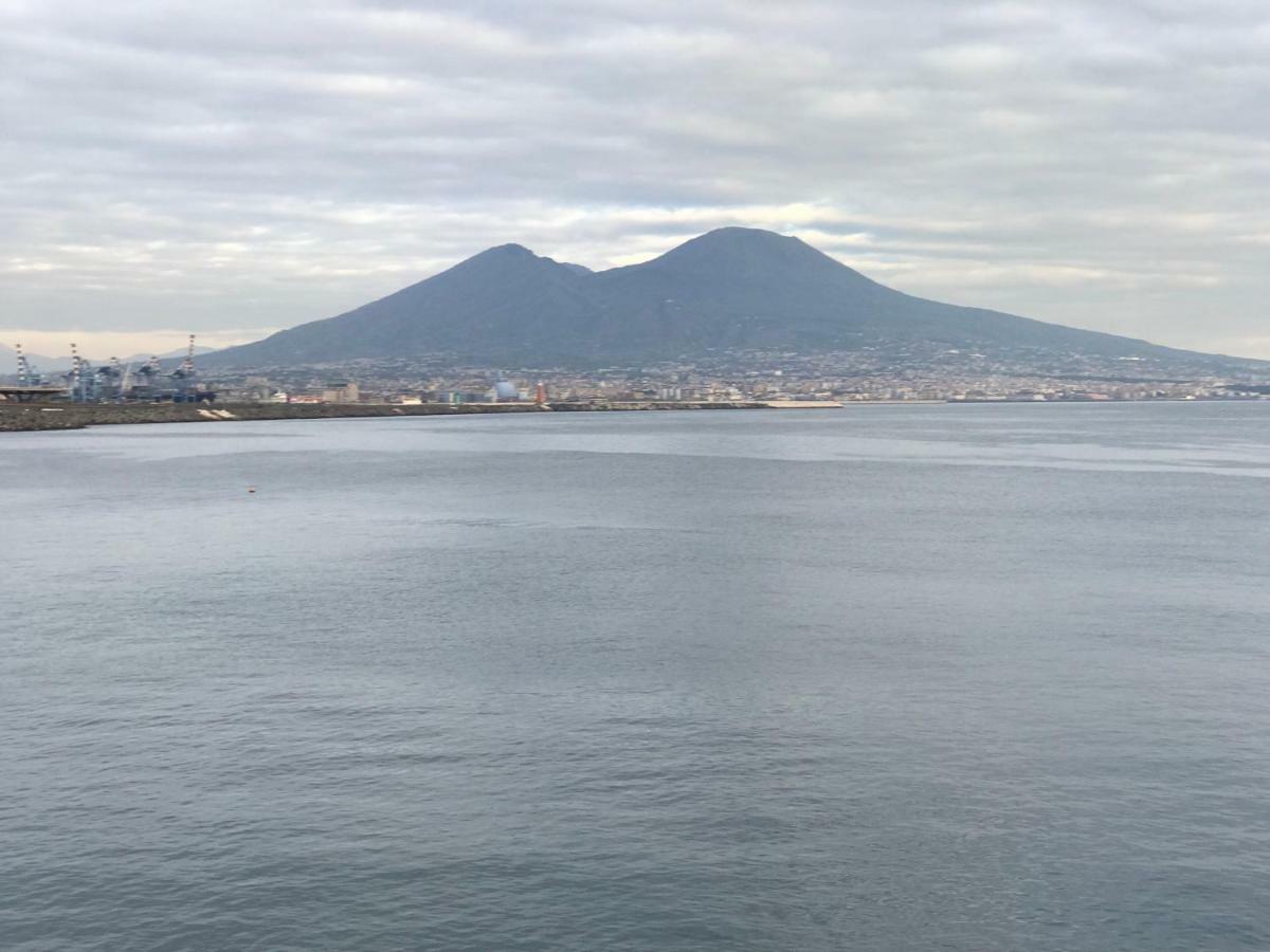 Borgo Santa Lucia Apartment Napoli Eksteriør bilde