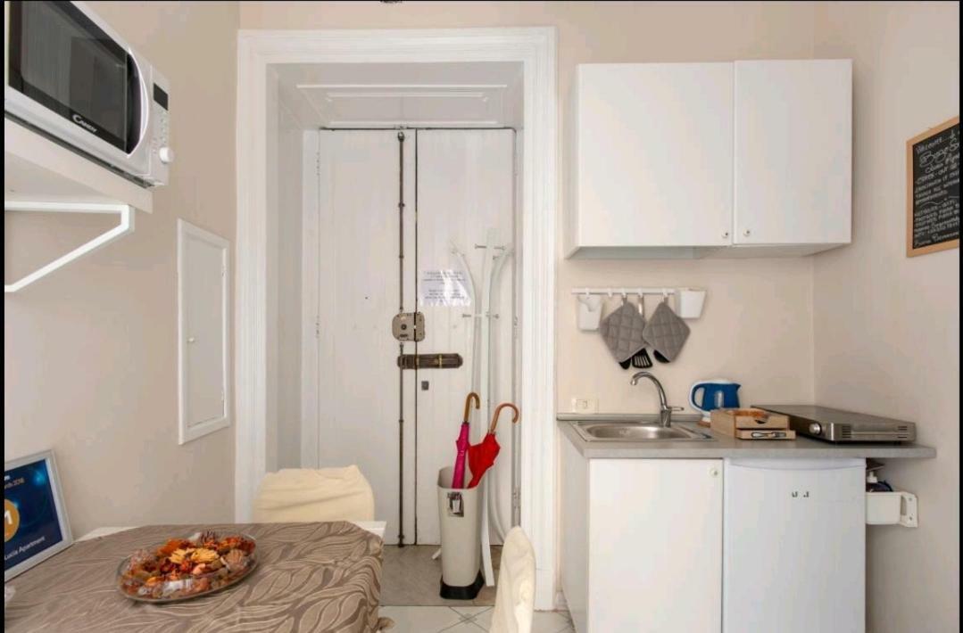 Borgo Santa Lucia Apartment Napoli Eksteriør bilde