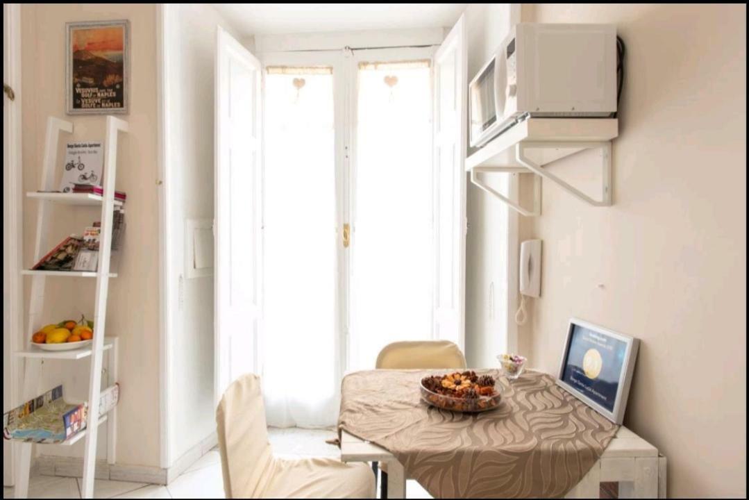 Borgo Santa Lucia Apartment Napoli Eksteriør bilde